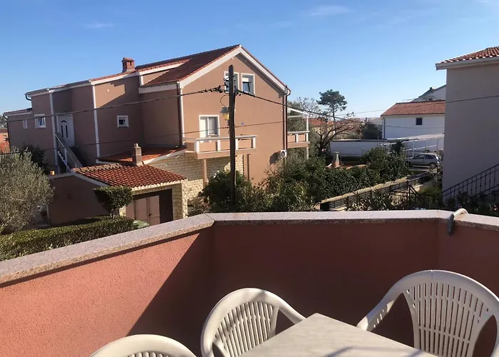 Apartment Milka Vir